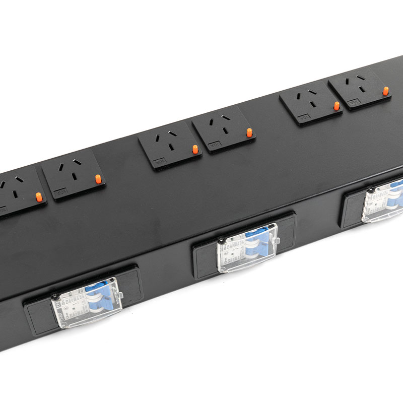 16 コンセント垂直ブレーカー スイッチ ラック Pdu