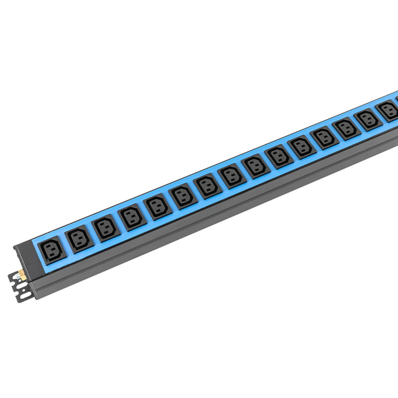 28 コンセント C13 C19 垂直 SPD ブレーカー スイッチ ラック Pdu